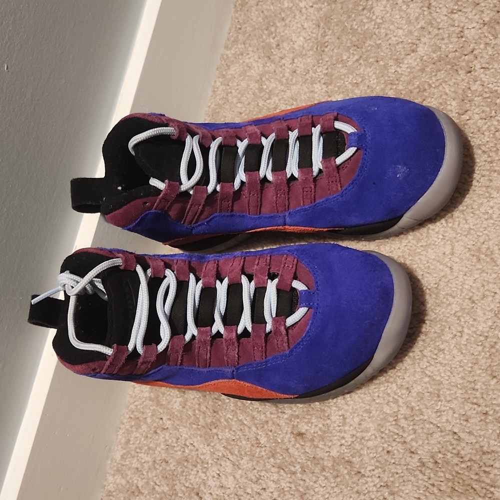 Womens Jordan 10 sz 7.5